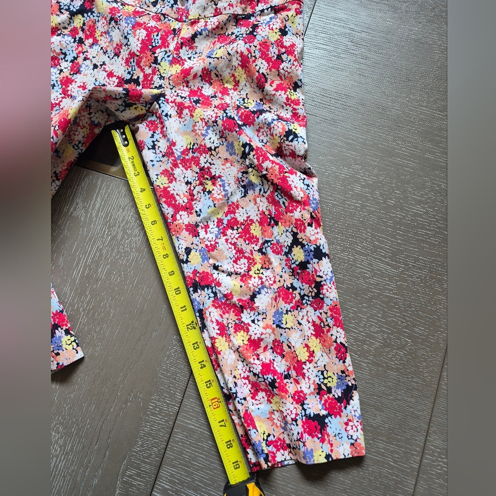 Zac & Rachel Floral Capri Leggings - Pink Multi & Black Multi Lot Of 2 - Picture 6 of 9